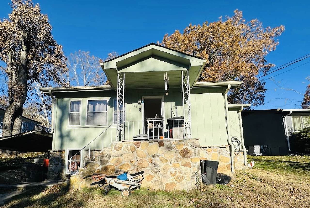 613 W 4th Ave - Photo 1