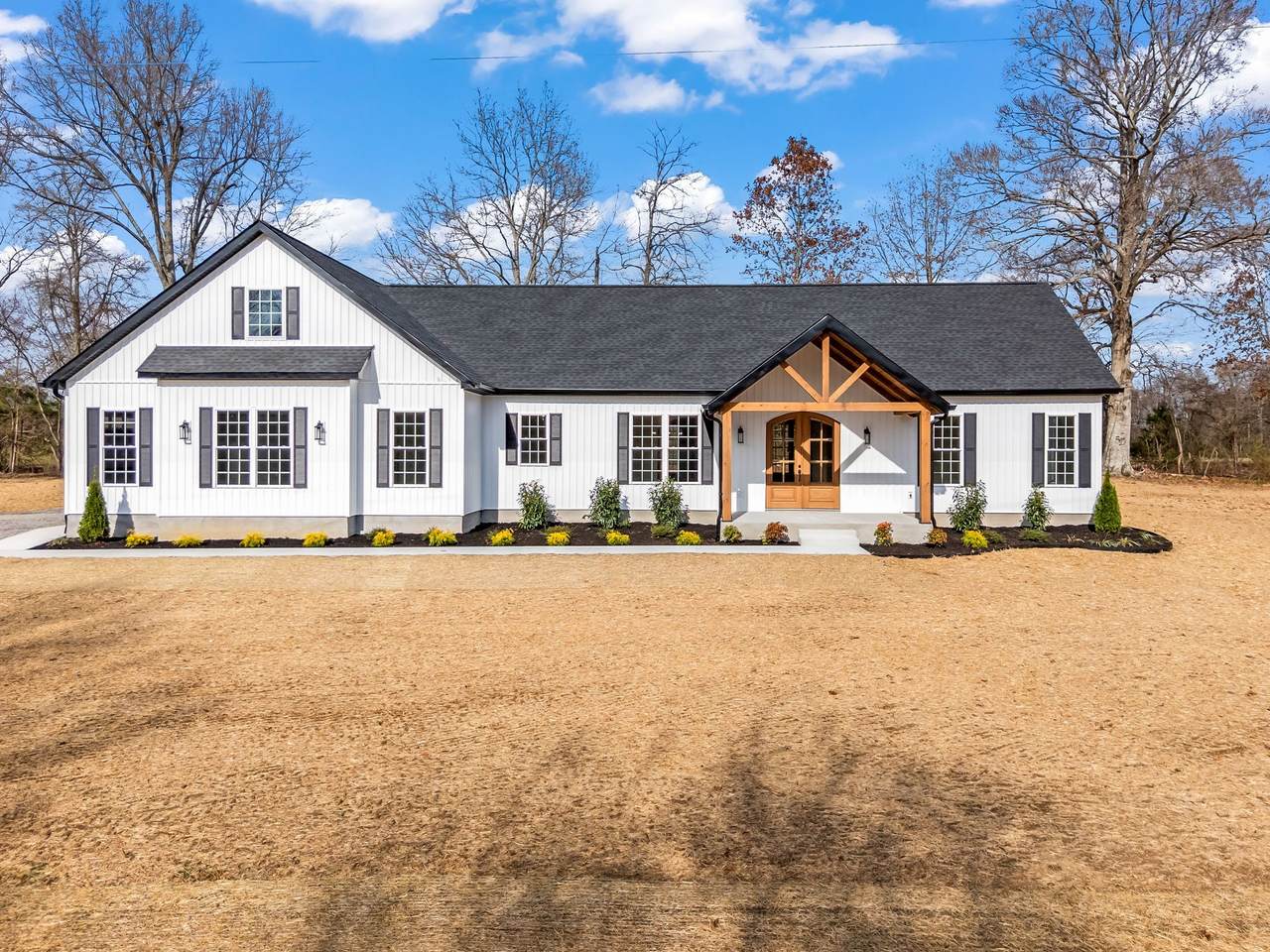 339 Heather Heights - Photo 1