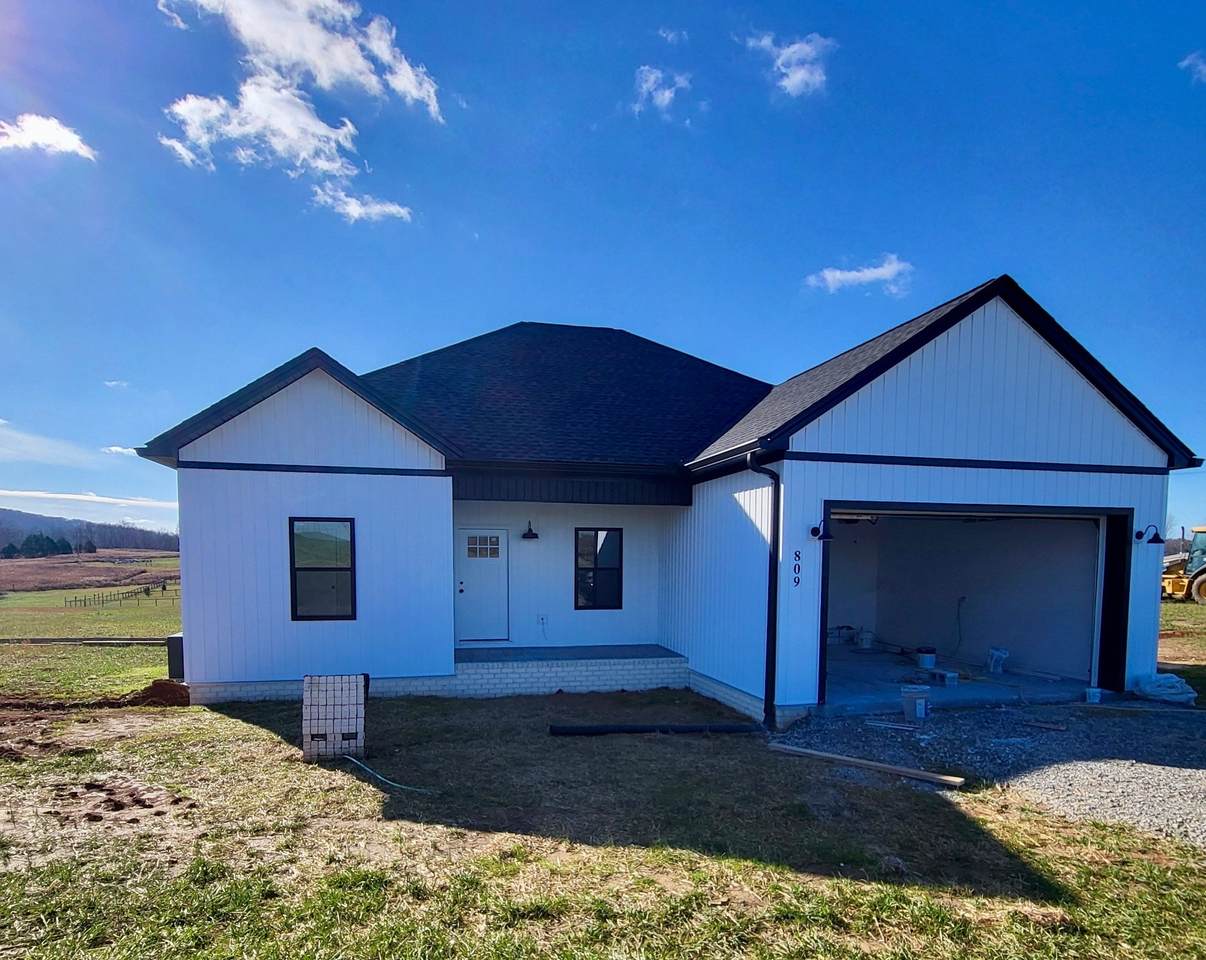 809 Okalona Rd - Photo 1