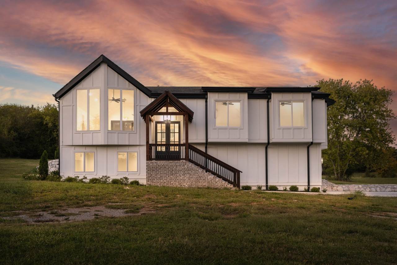 2752 Thompson Station Rd - Photo 1