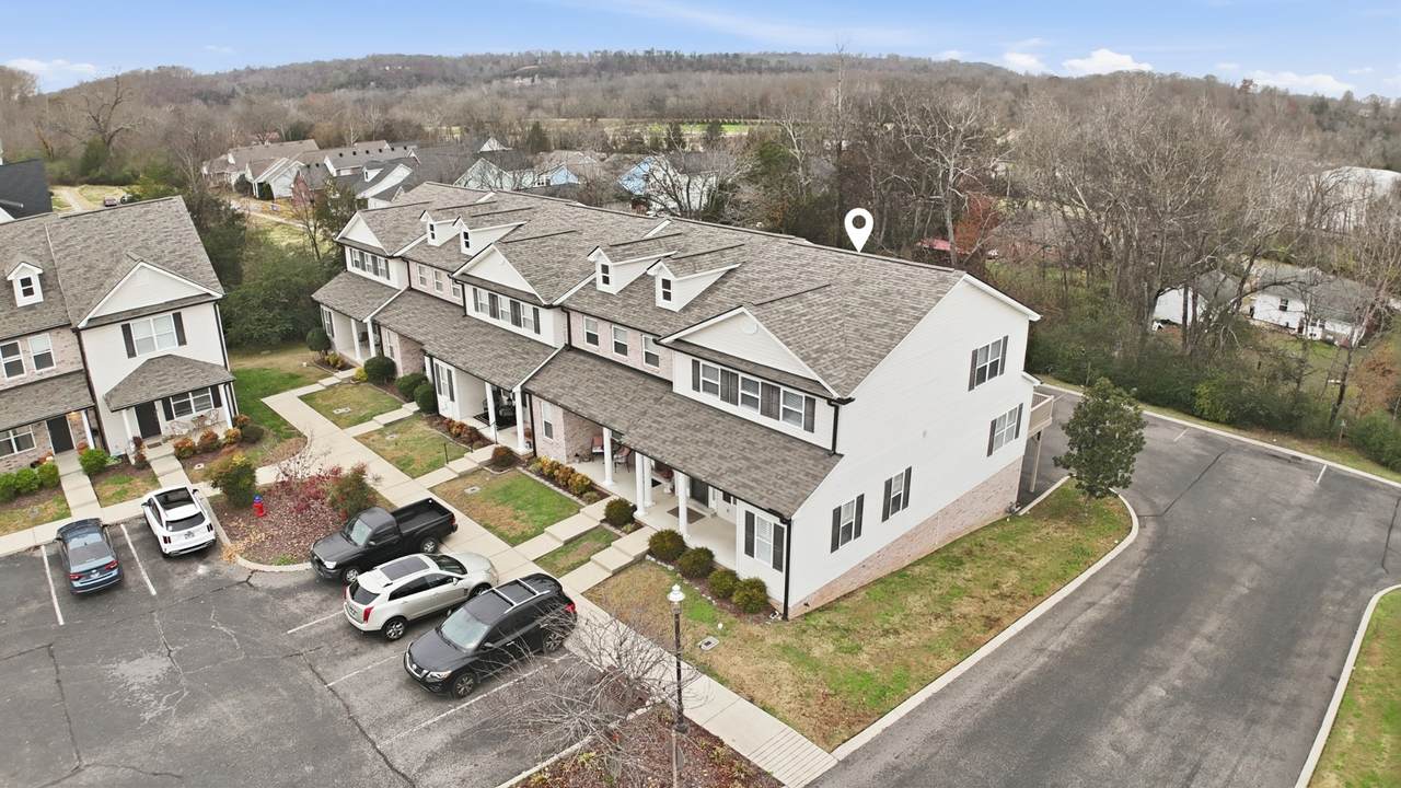 161 Avalon Dr - Photo 1