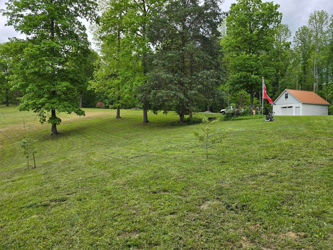 250 Justin Ln - Photo 1