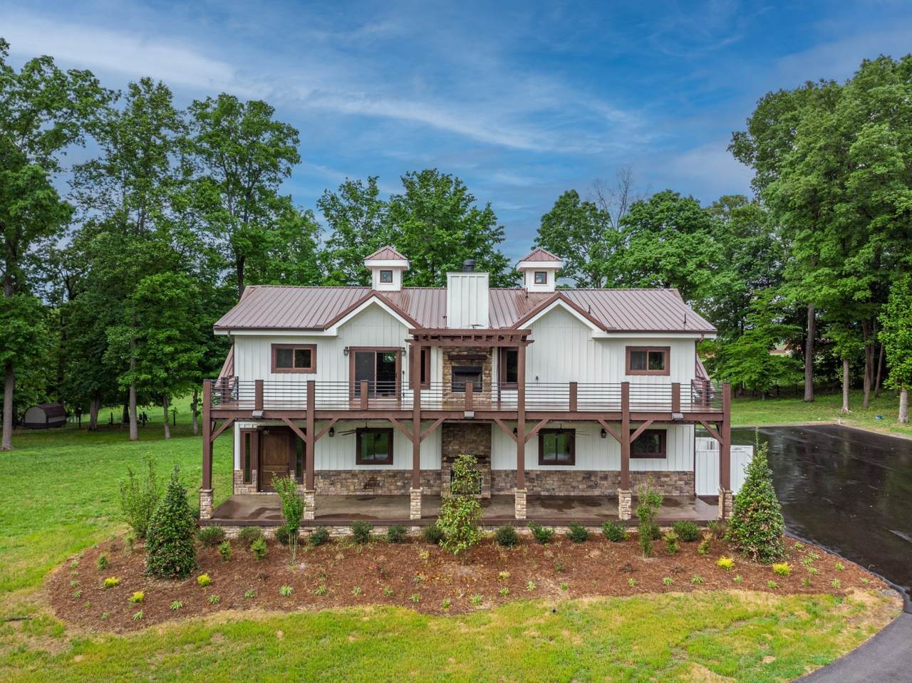 1224 Hangar Drive - Photo 1