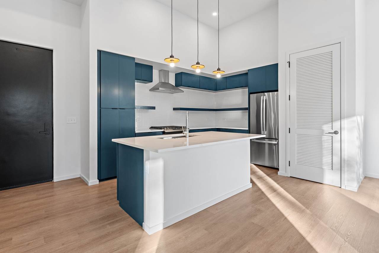 504 Merritt Ave - Photo 1