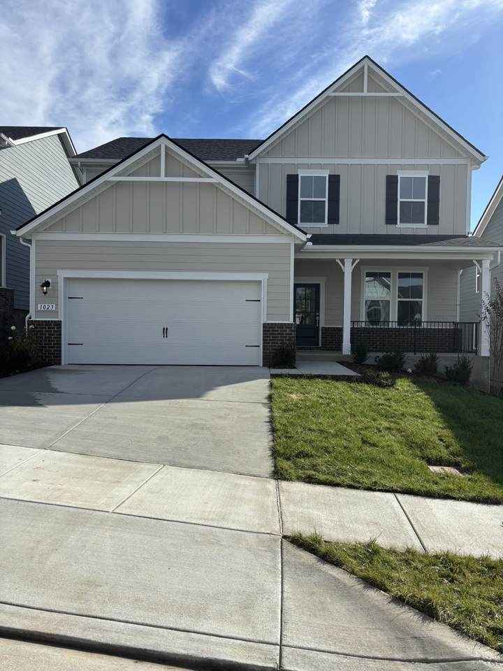 1027 Lionheart Dr - Photo 1