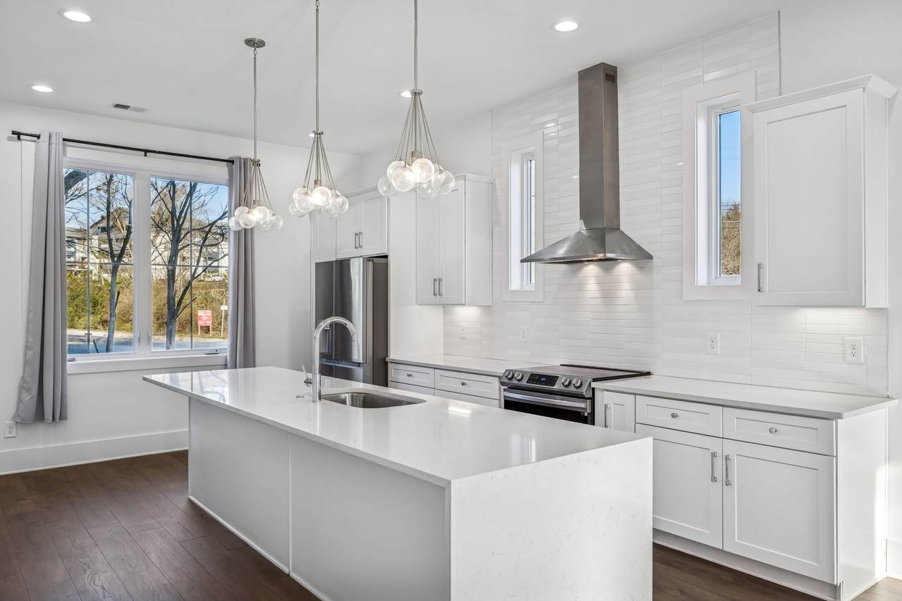 2050 Mckinley St - Photo 1