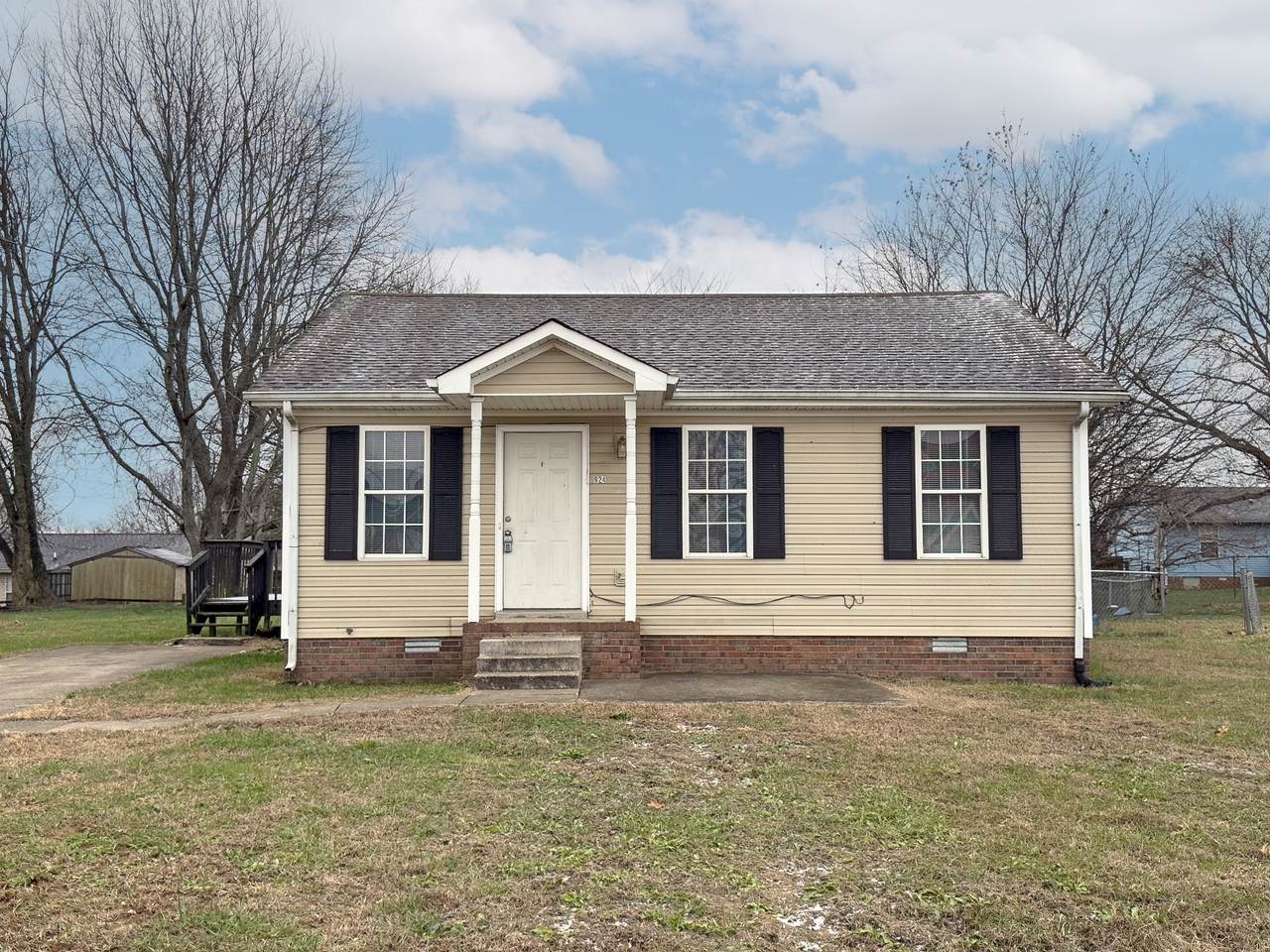 924 Van Buren Avenue - Photo 1