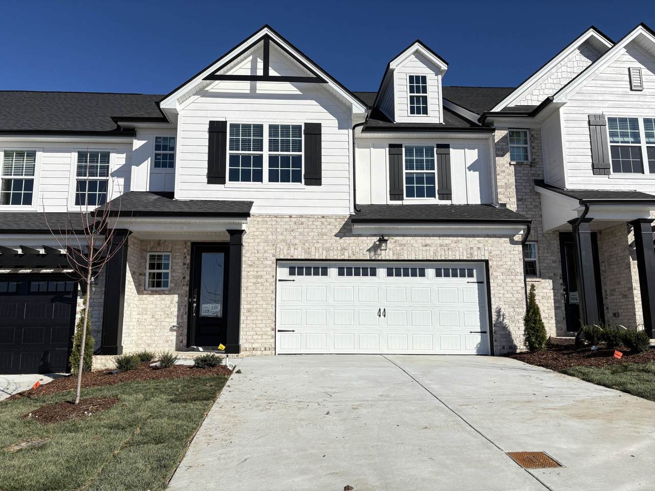 229 Glencrest Drive Lot 323 - Photo 1