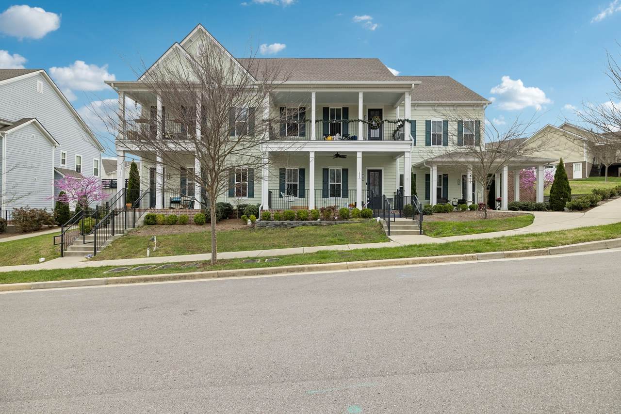 2355 Fairchild Cir - Photo 1