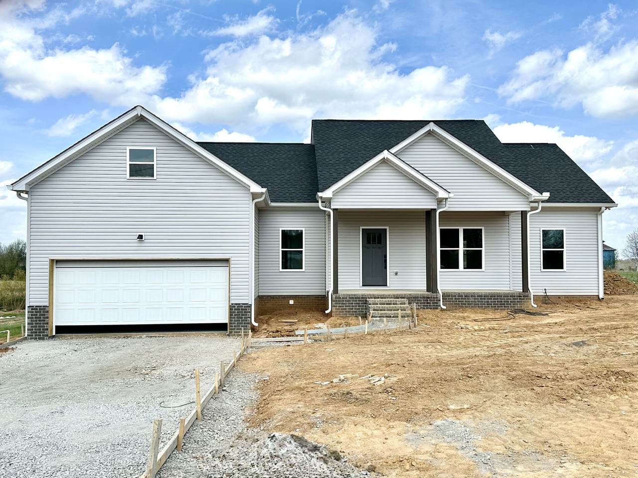 1220 Vickie Ln - Photo 1