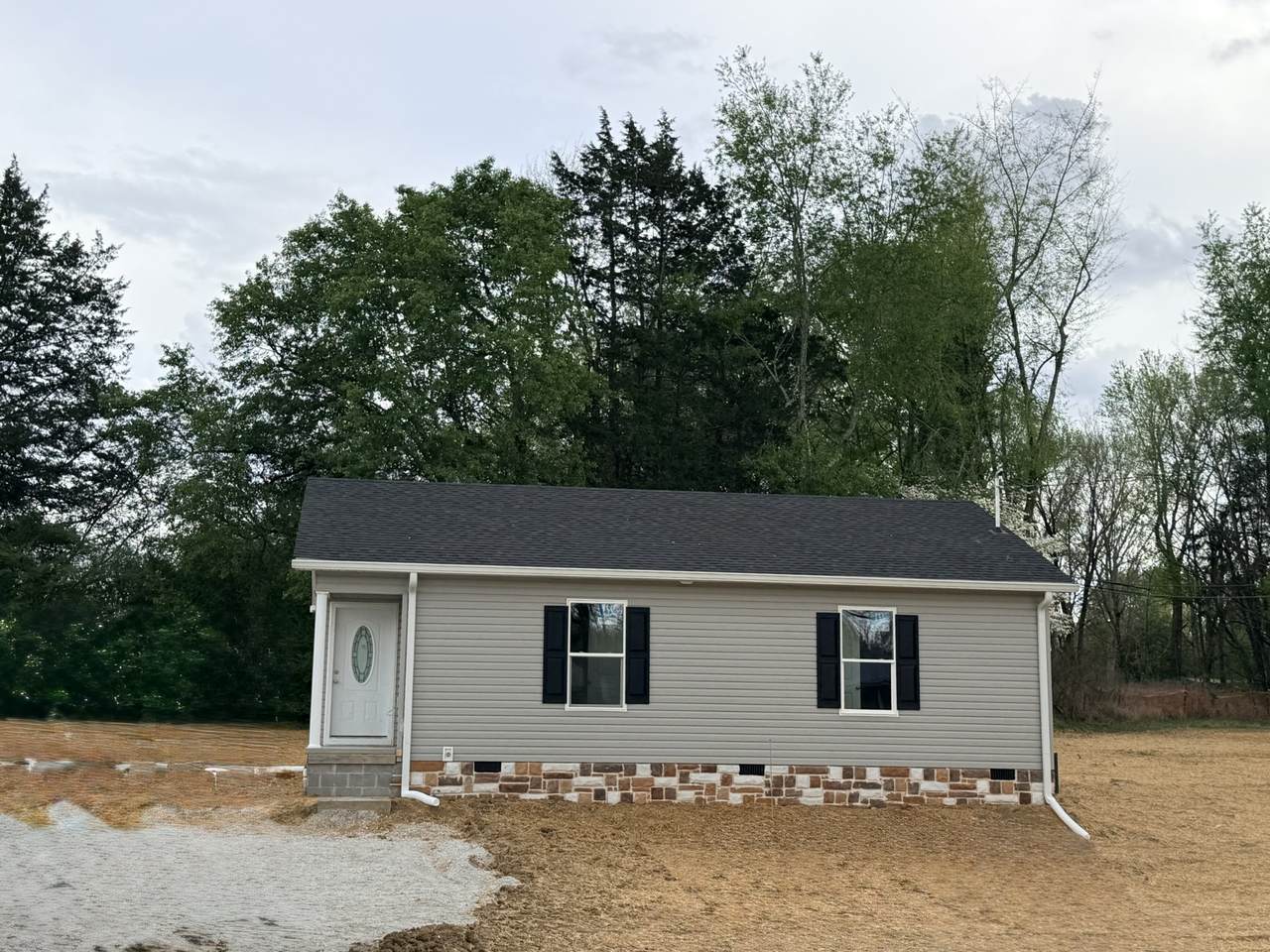 1115 Stewart Ln - Photo 1