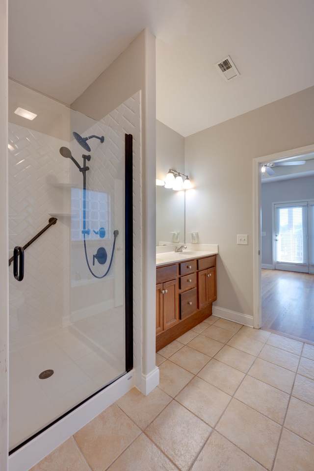 https://bt-photos.global.ssl.fastly.net/nashville/1280_boomver_2_RTC3130670-1.jpg