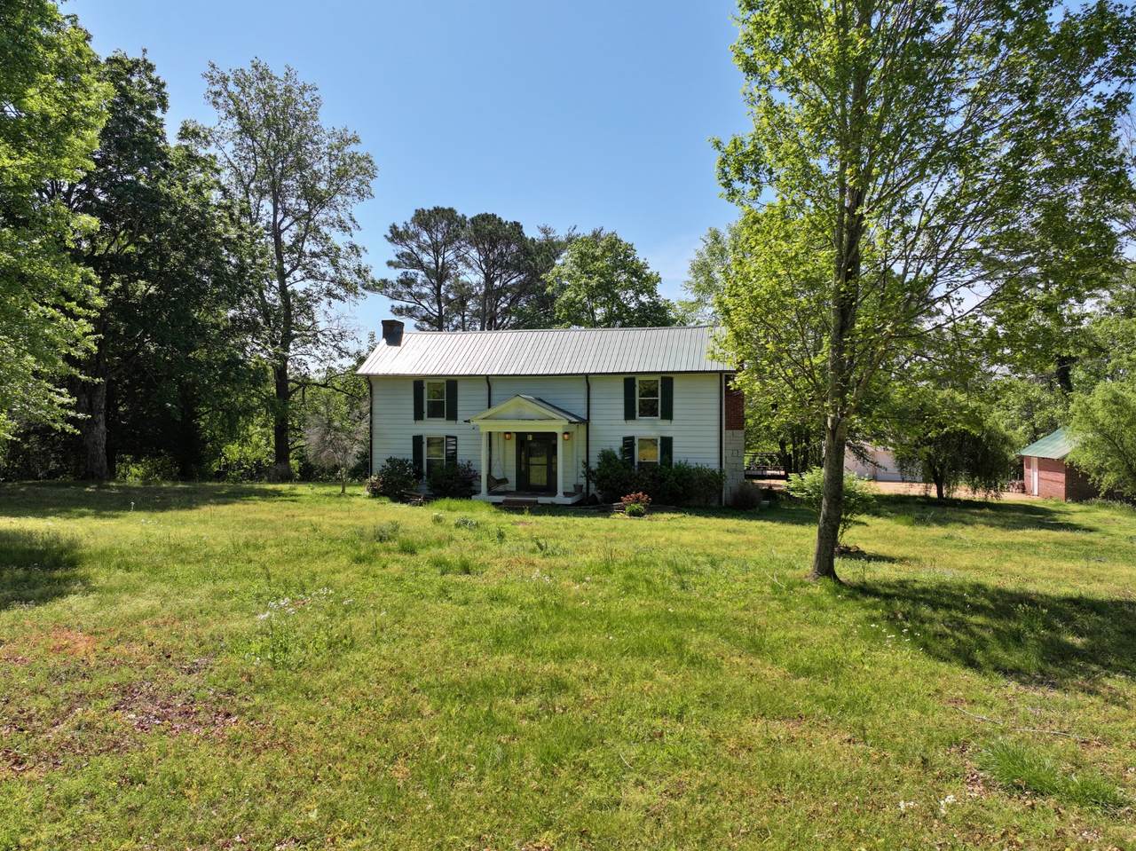 https://bt-photos.global.ssl.fastly.net/nashville/1280_boomver_2_RTC3131542-1.jpg
