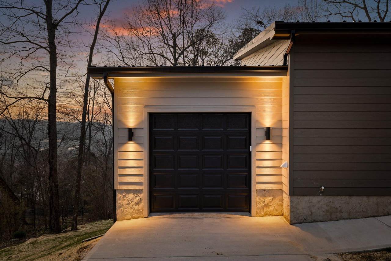 https://bt-photos.global.ssl.fastly.net/nashville/1280_boomver_2_RTC3131823-1.jpg