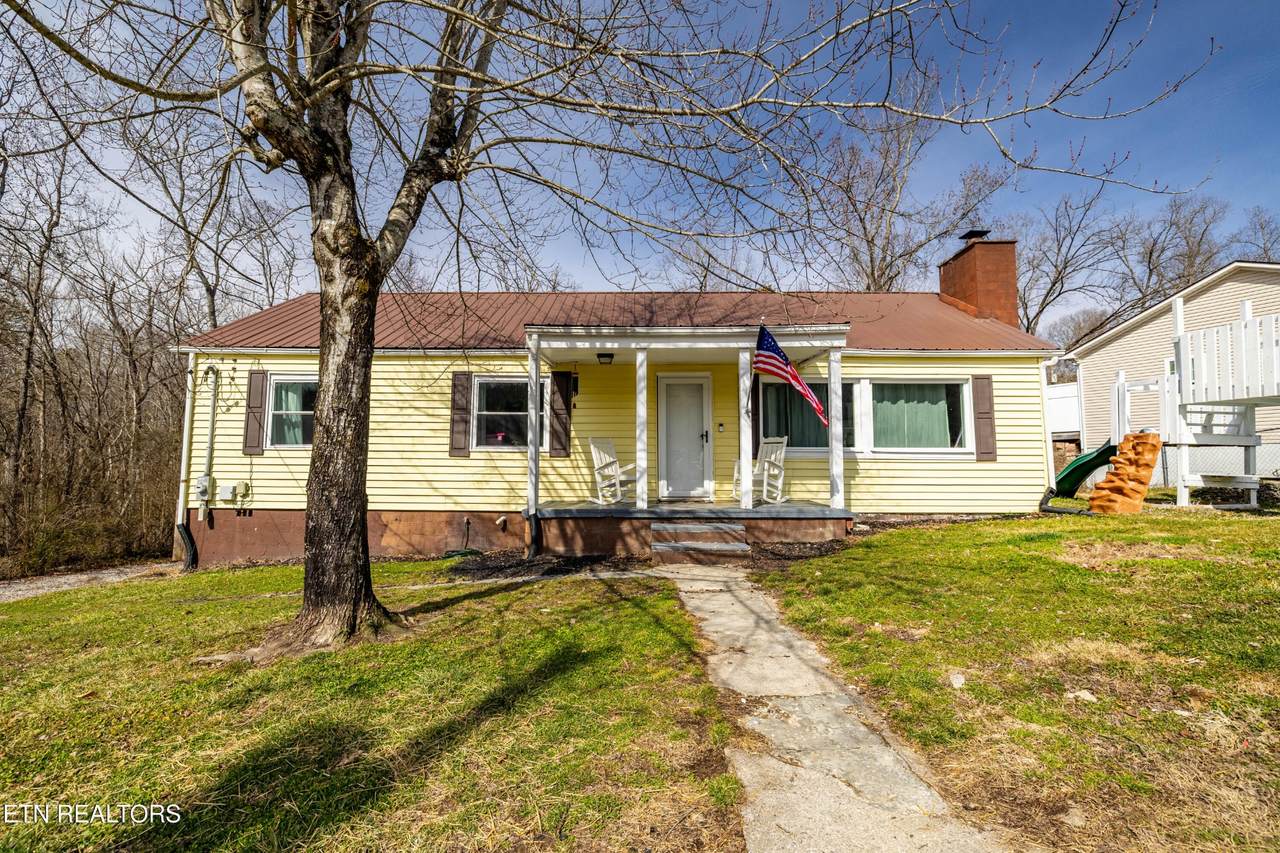 135 Dogwood Court - Photo 1