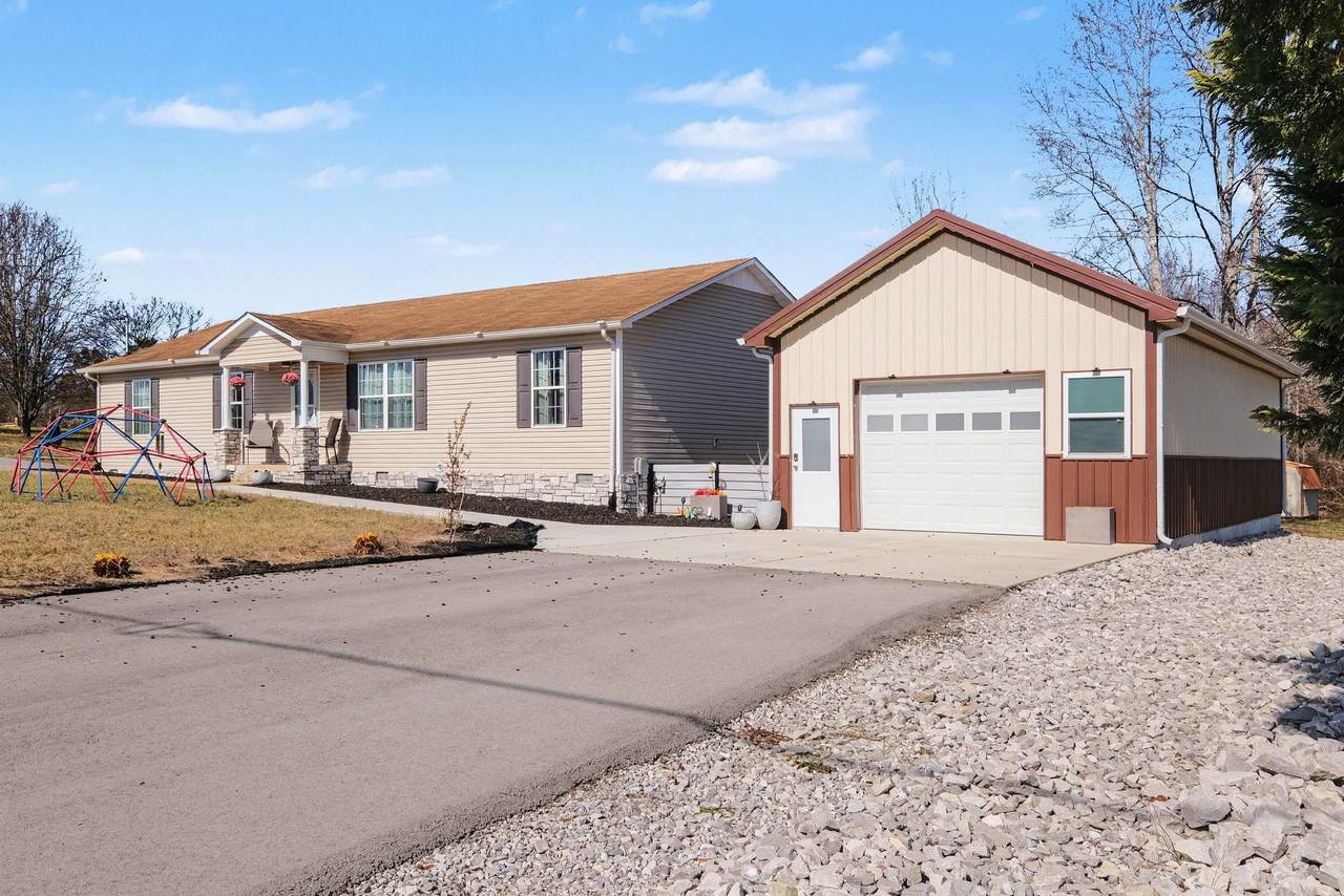 870 Newt Vanattia Rd - Photo 1