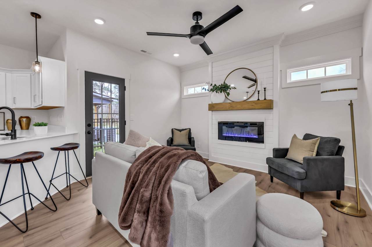548 Charleston Cove Way - Photo 1