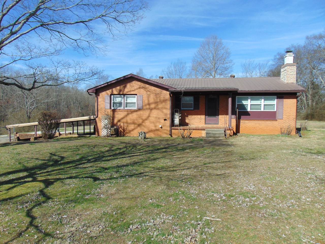 47 Simmons Cir - Photo 1