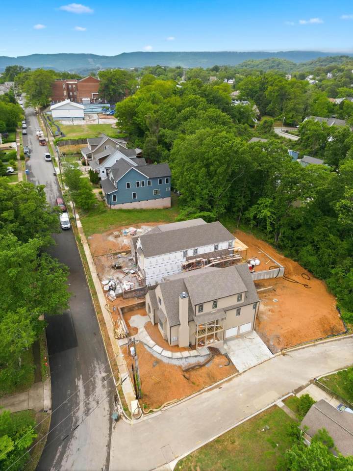 1037 Garnett Avenue - Photo 1