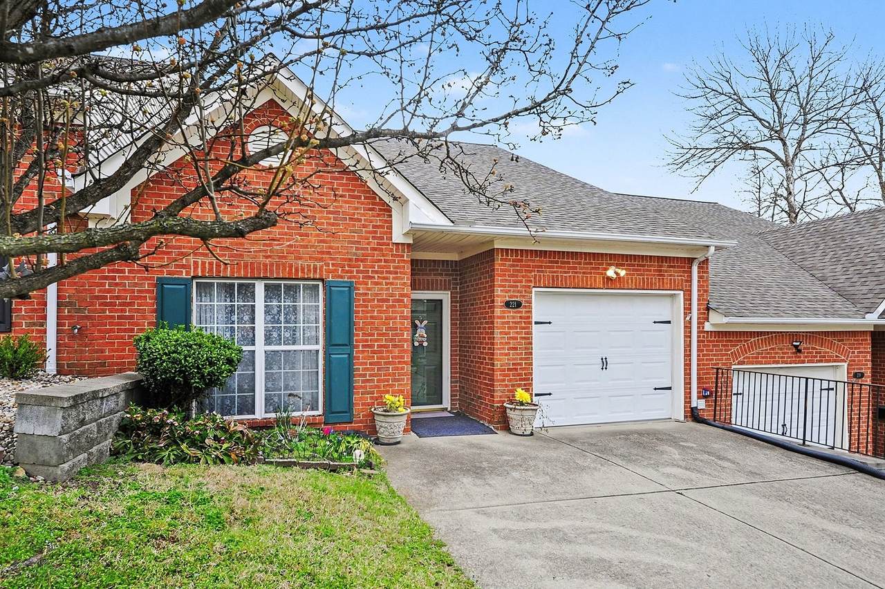 221 Wyndom Ct - Photo 1