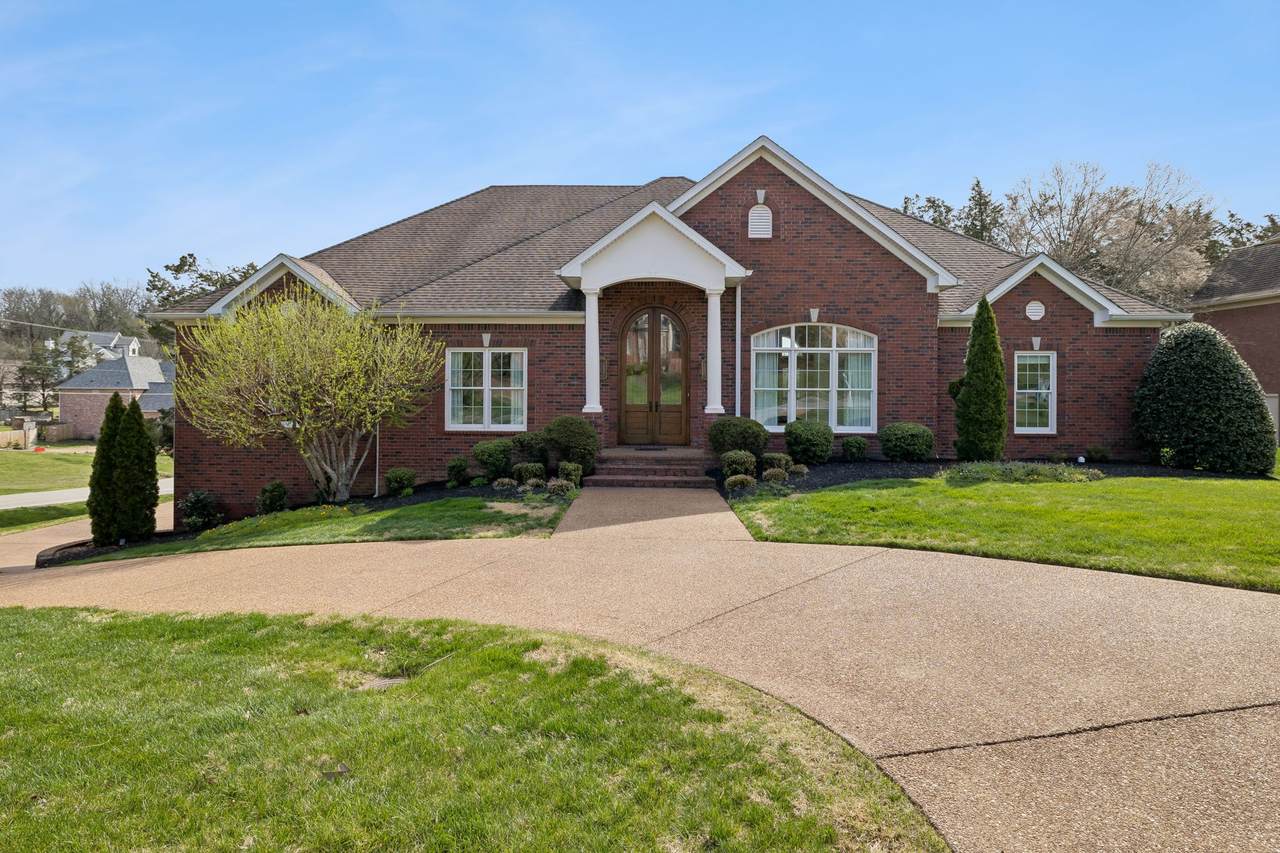 301 Fountainbrooke Dr - Photo 1