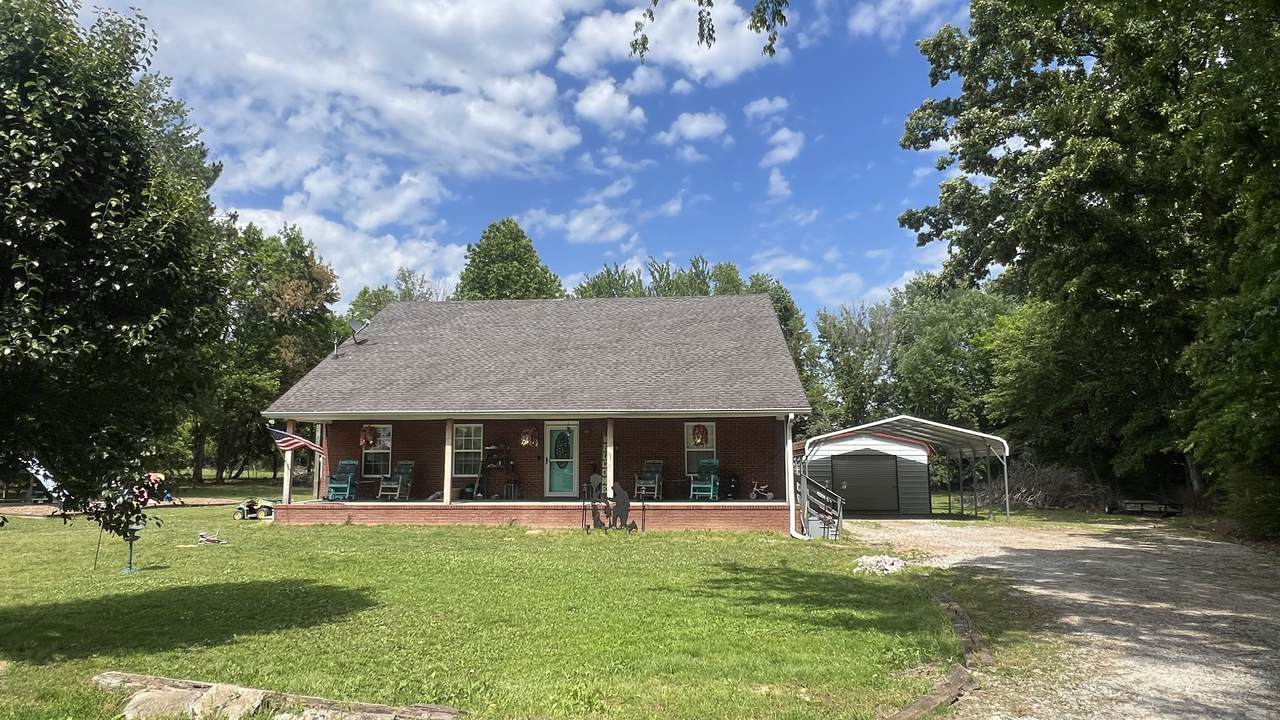 690 Monument Rd - Photo 1