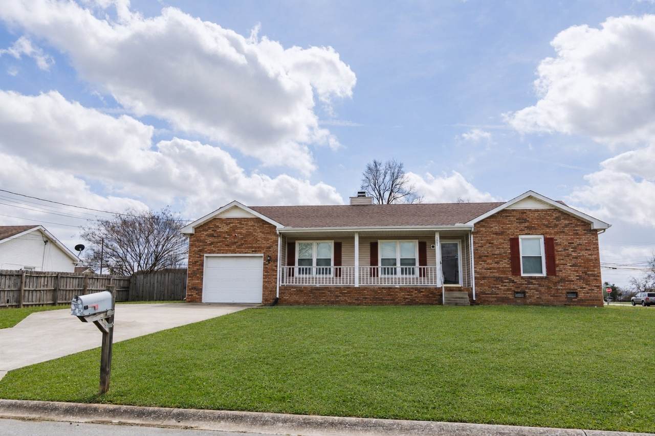 1000 Monica Dr - Photo 1