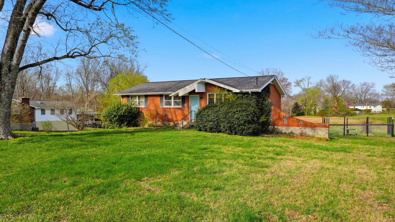 https://bt-photos.global.ssl.fastly.net/nashville/1280_boomver_2_RTC3145958-1.jpg