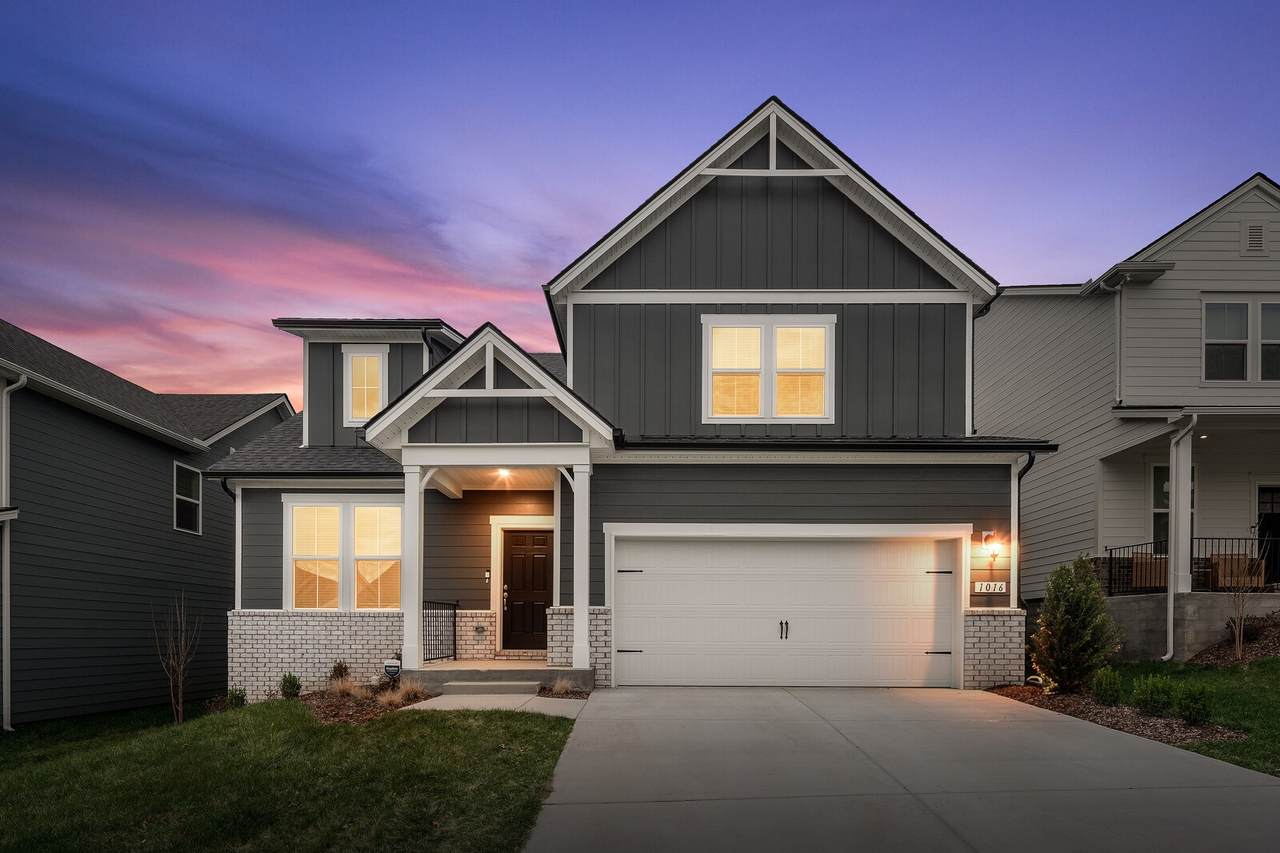 1016 Lionheart Dr - Photo 1