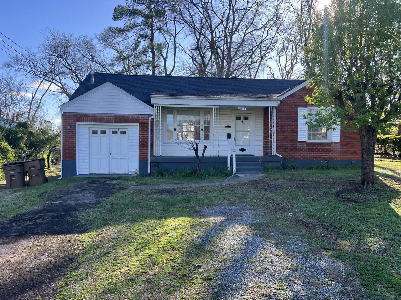 4812 Lindell St - Photo 1