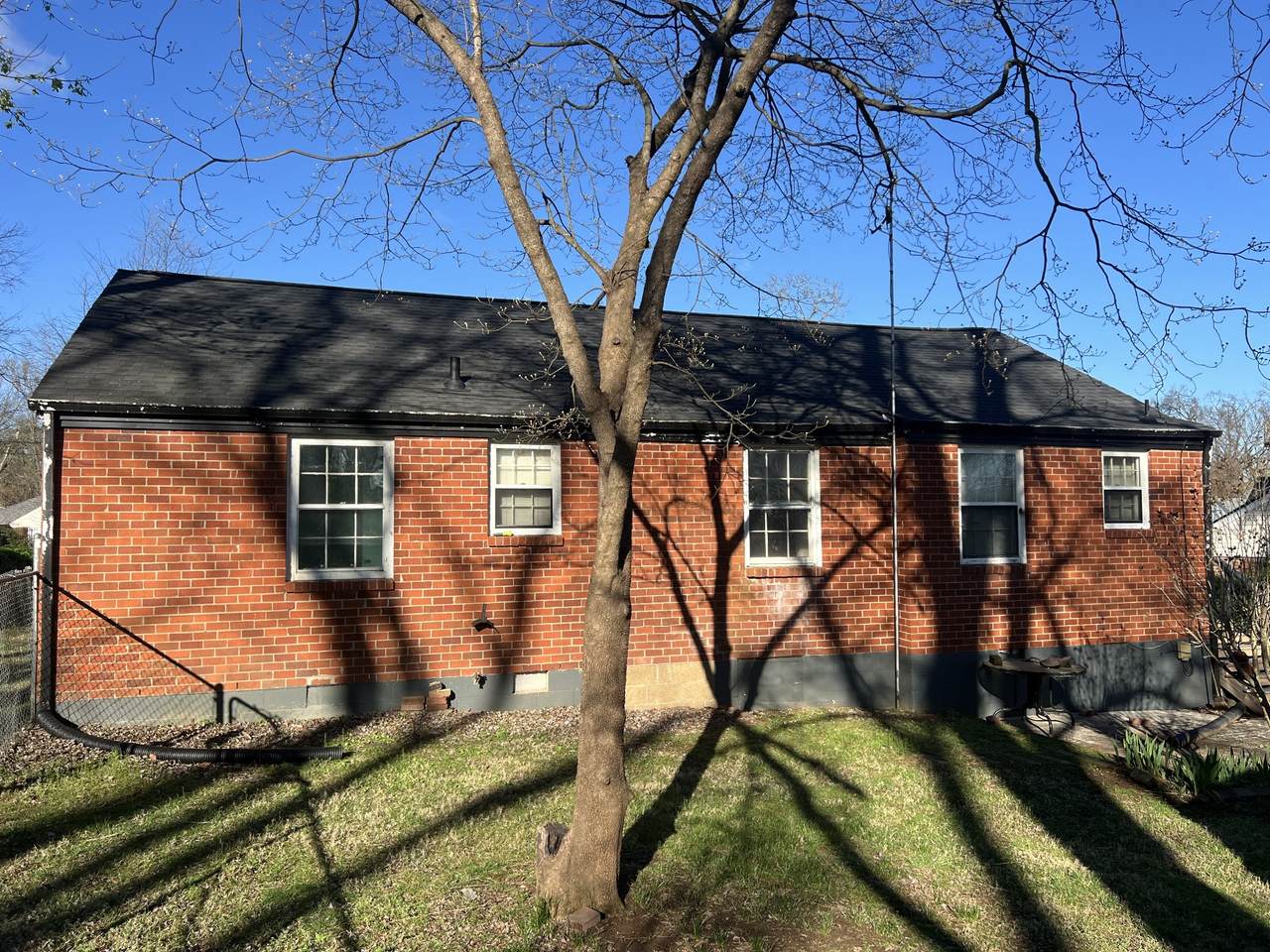 https://bt-photos.global.ssl.fastly.net/nashville/1280_boomver_2_RTC3147015-1.jpg