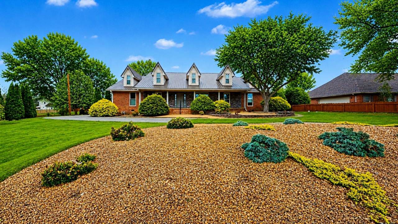 15 Chesapeake Dr - Photo 1