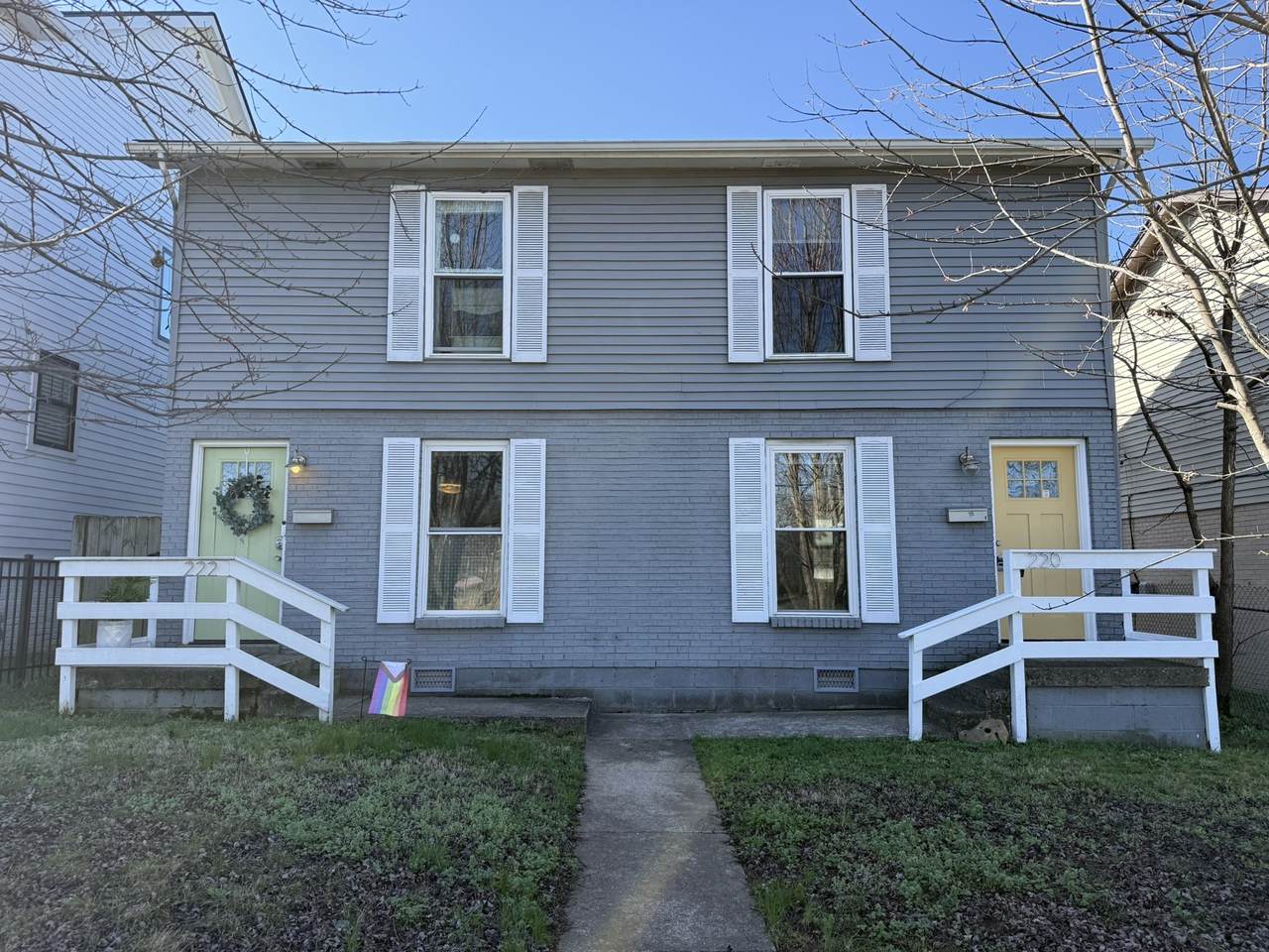 220 Berry St - Photo 1