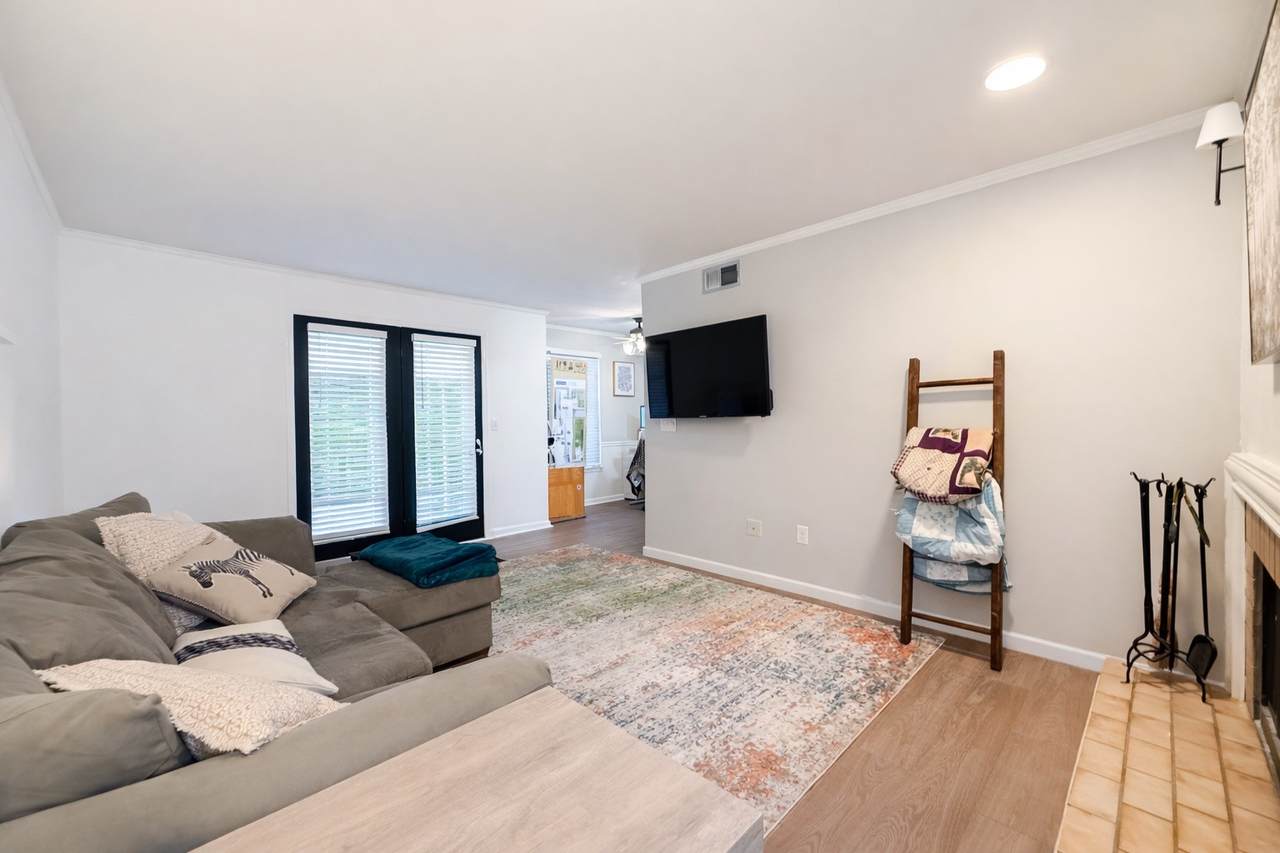166 Westfield Dr - Photo 1