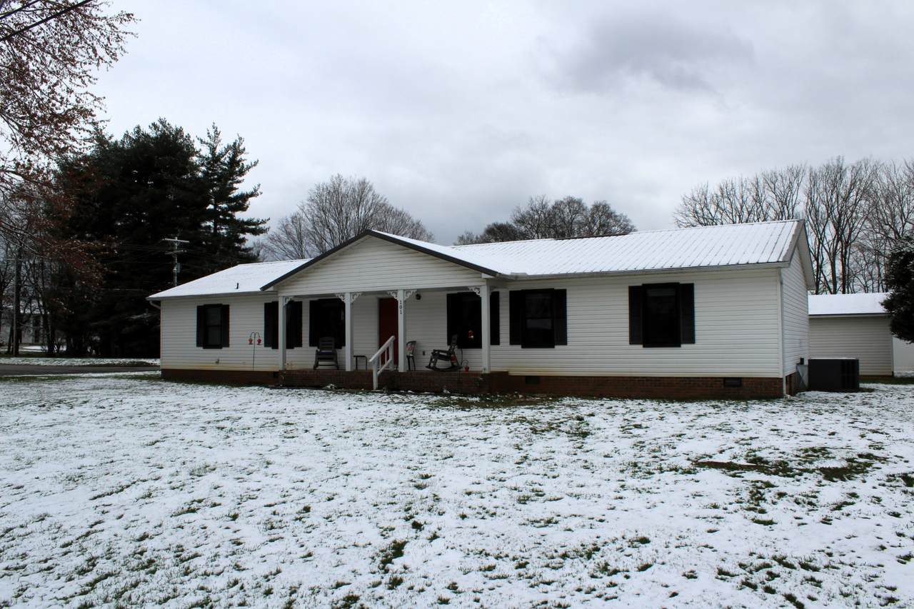 101 Lisa Cir - Photo 1