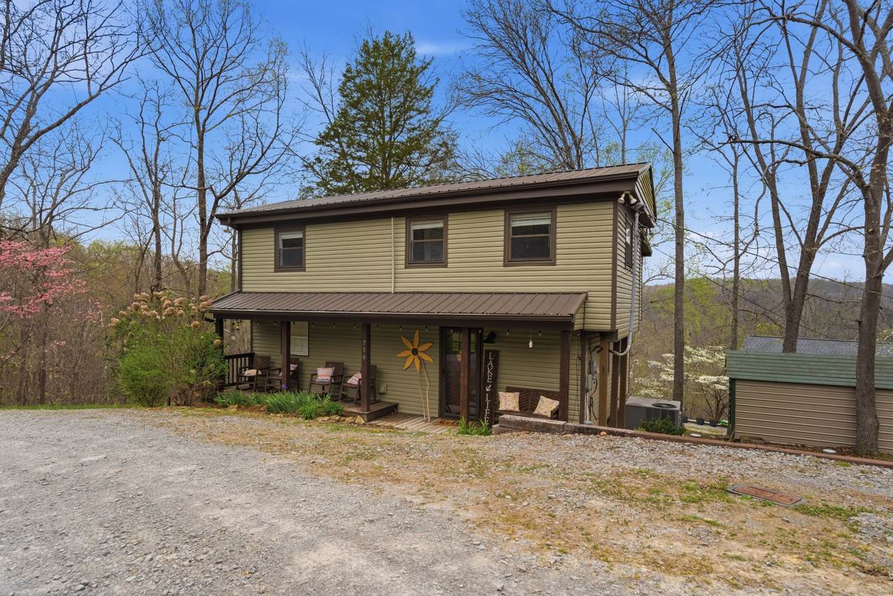 716 Still Point Rd - Photo 1