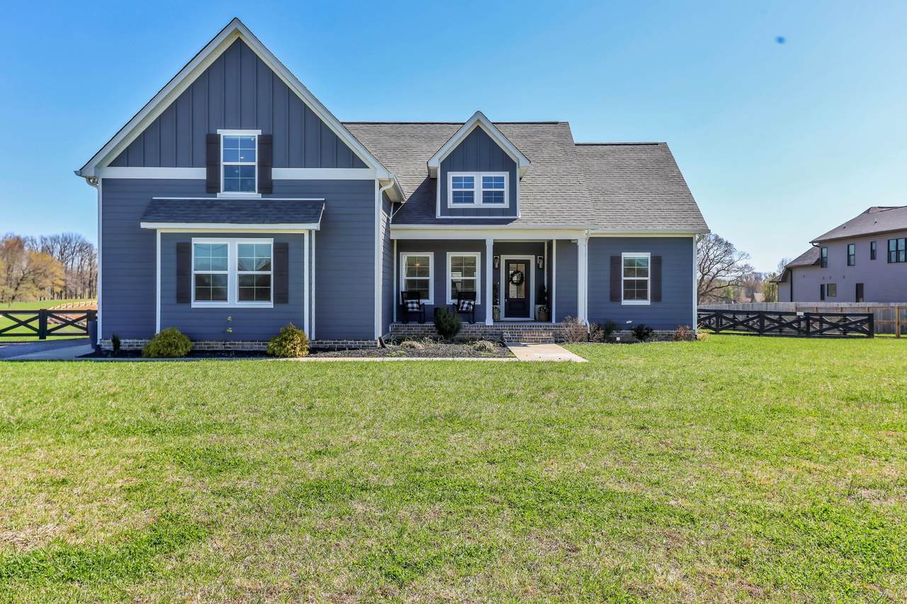 733 Jackson Rd - Photo 1