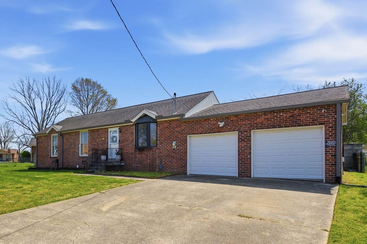 104 Albee Ct - Photo 1