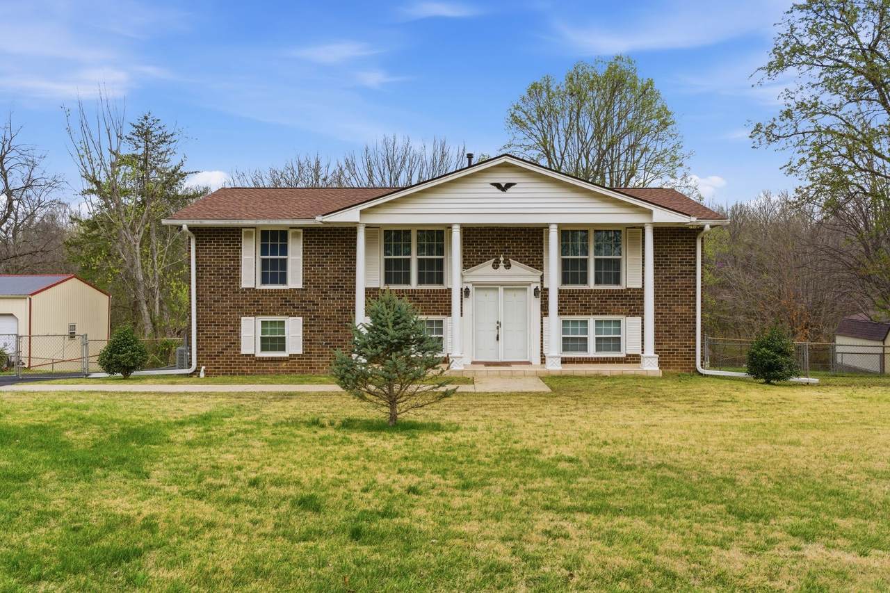 126 Robertson Ave - Photo 1
