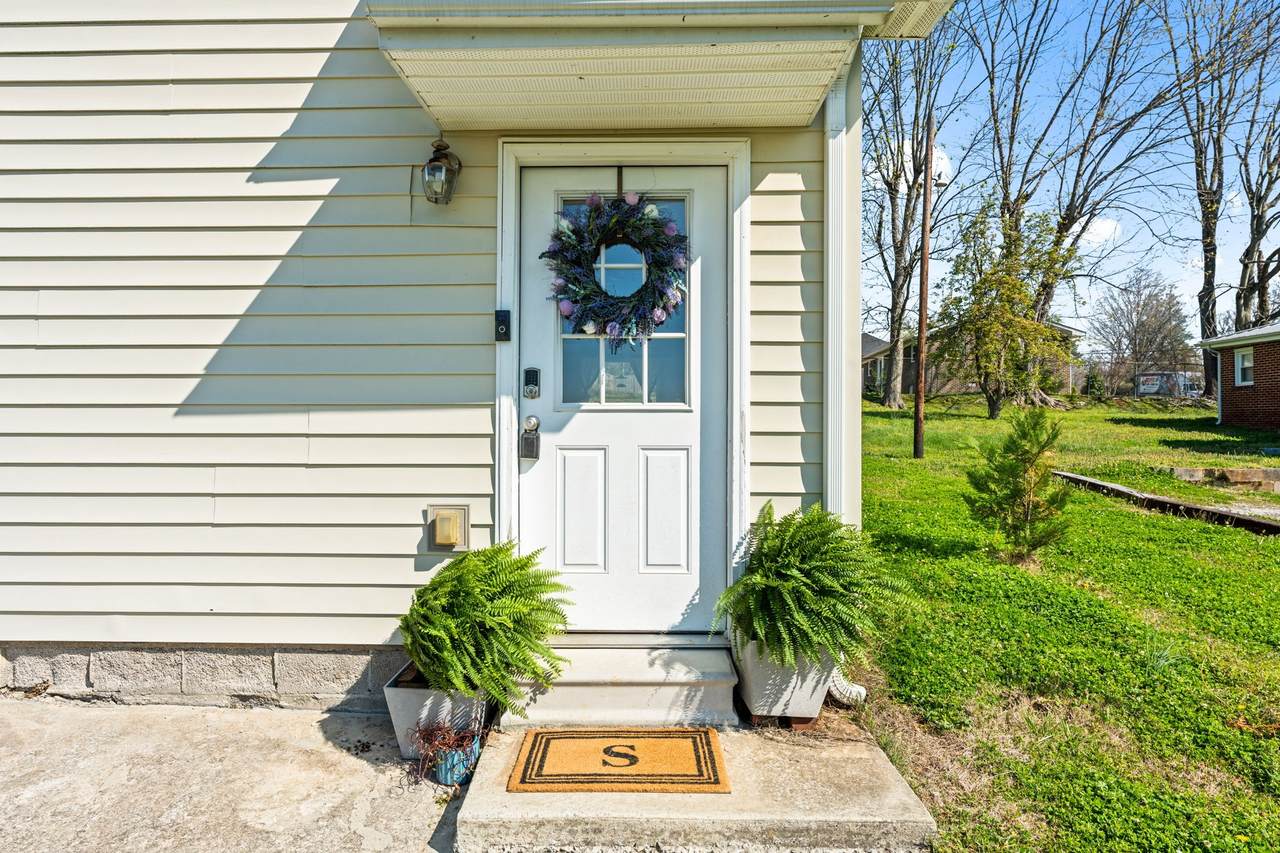 https://bt-photos.global.ssl.fastly.net/nashville/1280_boomver_2_RTC3155707-1.jpg