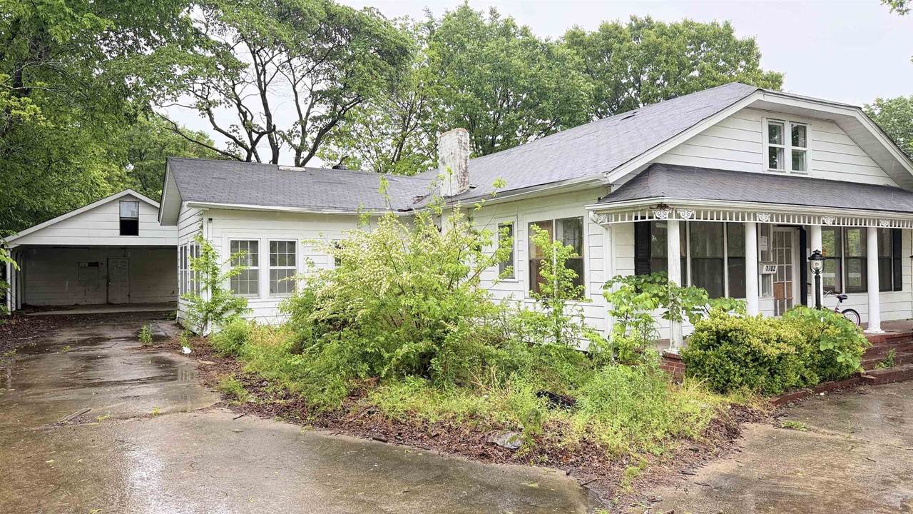 1702 W Nettleton Ave - Photo 1