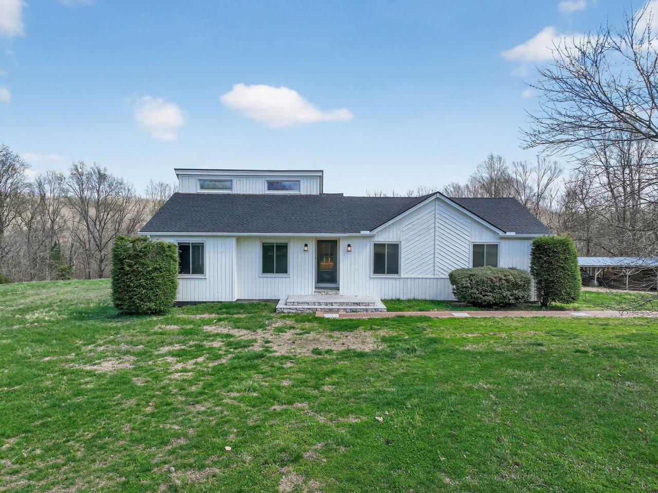 8004 Greenbrier Rd - Photo 1