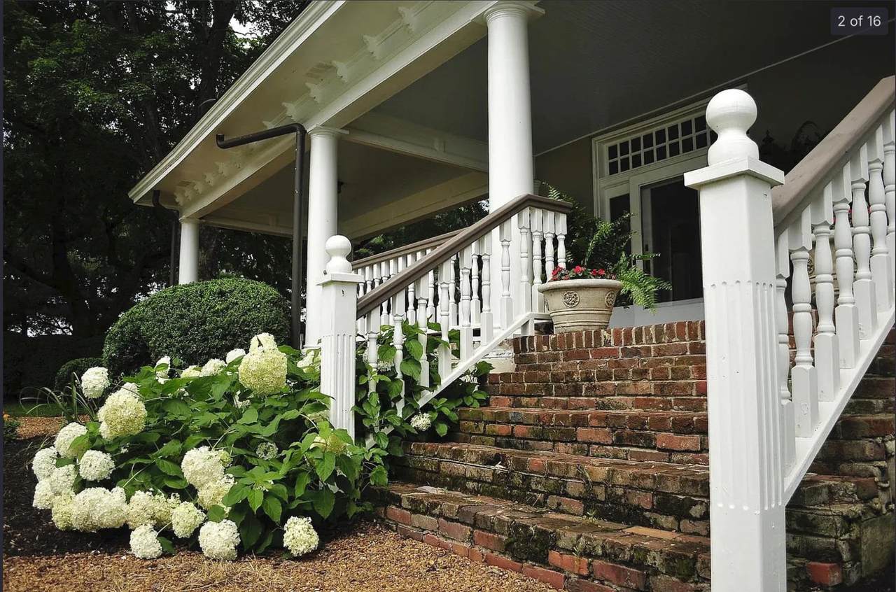 https://bt-photos.global.ssl.fastly.net/nashville/1280_boomver_1_RTC3163541-1.jpg
