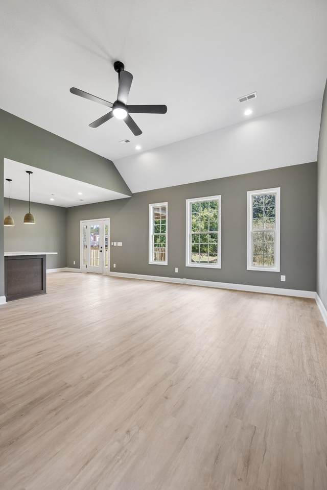 https://bt-photos.global.ssl.fastly.net/nashville/1280_boomver_2_RTC3164238-1.jpg