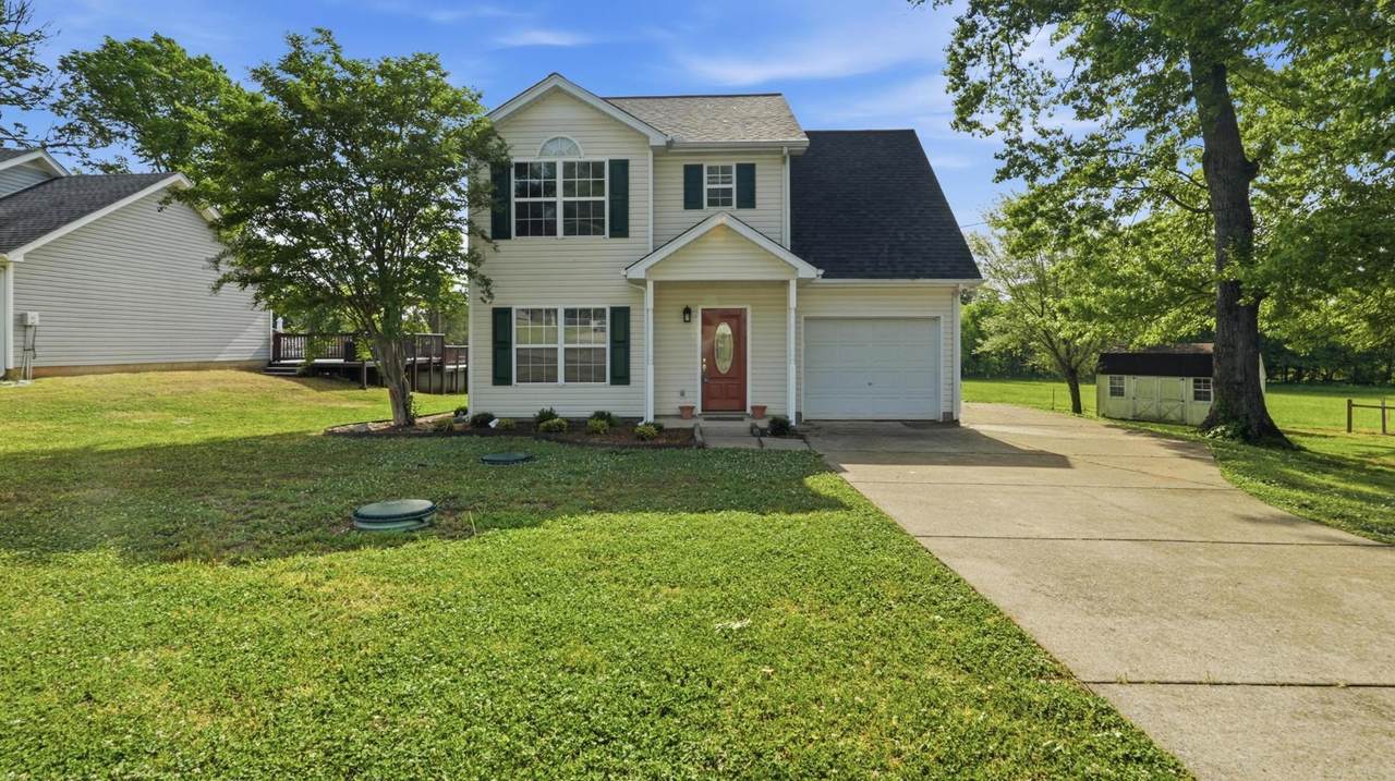 1004 Fall Pkwy - Photo 1