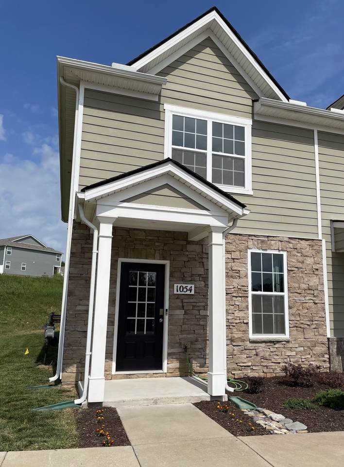 1054 Woodbridge Blvd - Photo 1