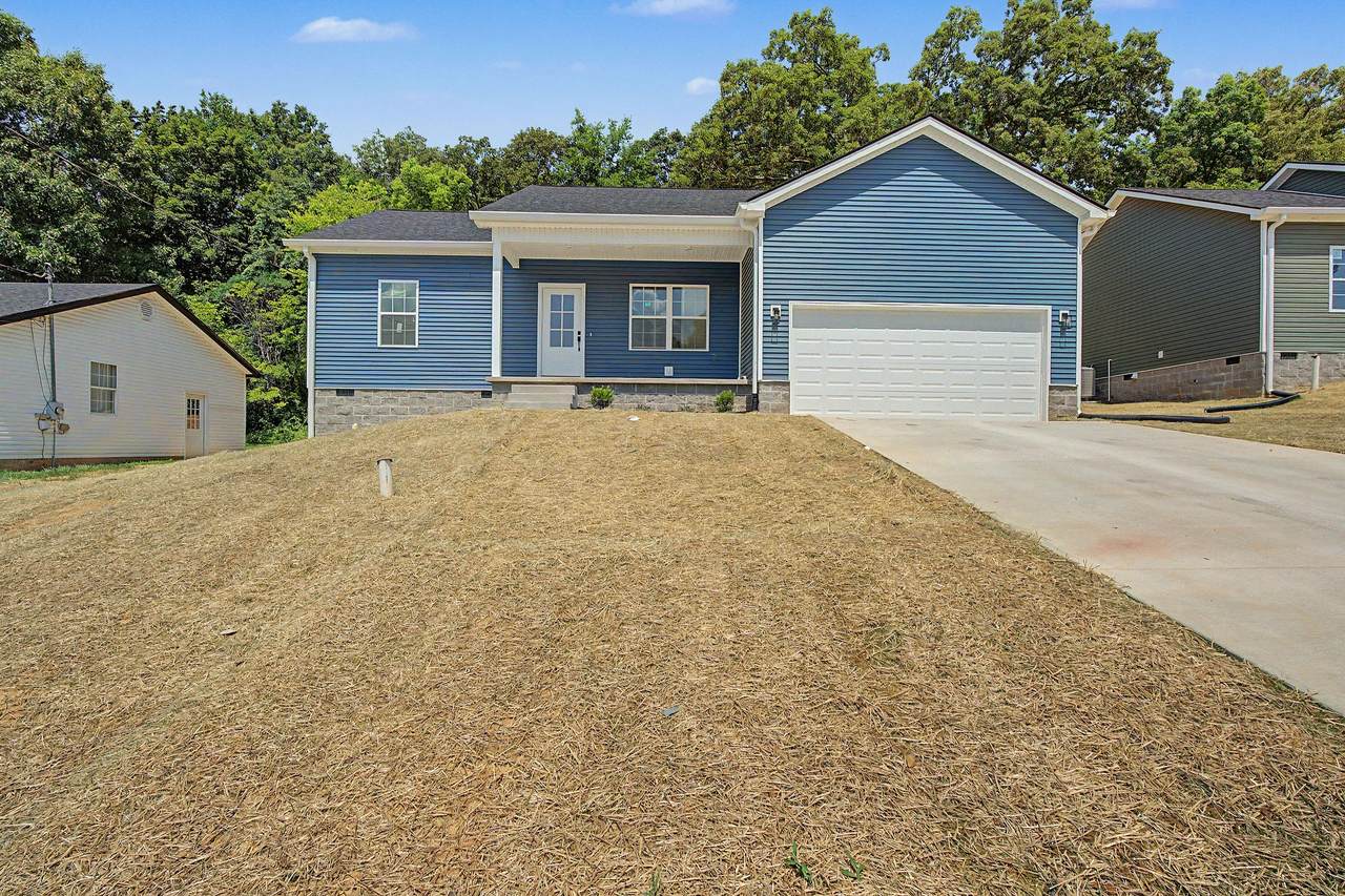 318 Pine Hill Dr - Photo 1