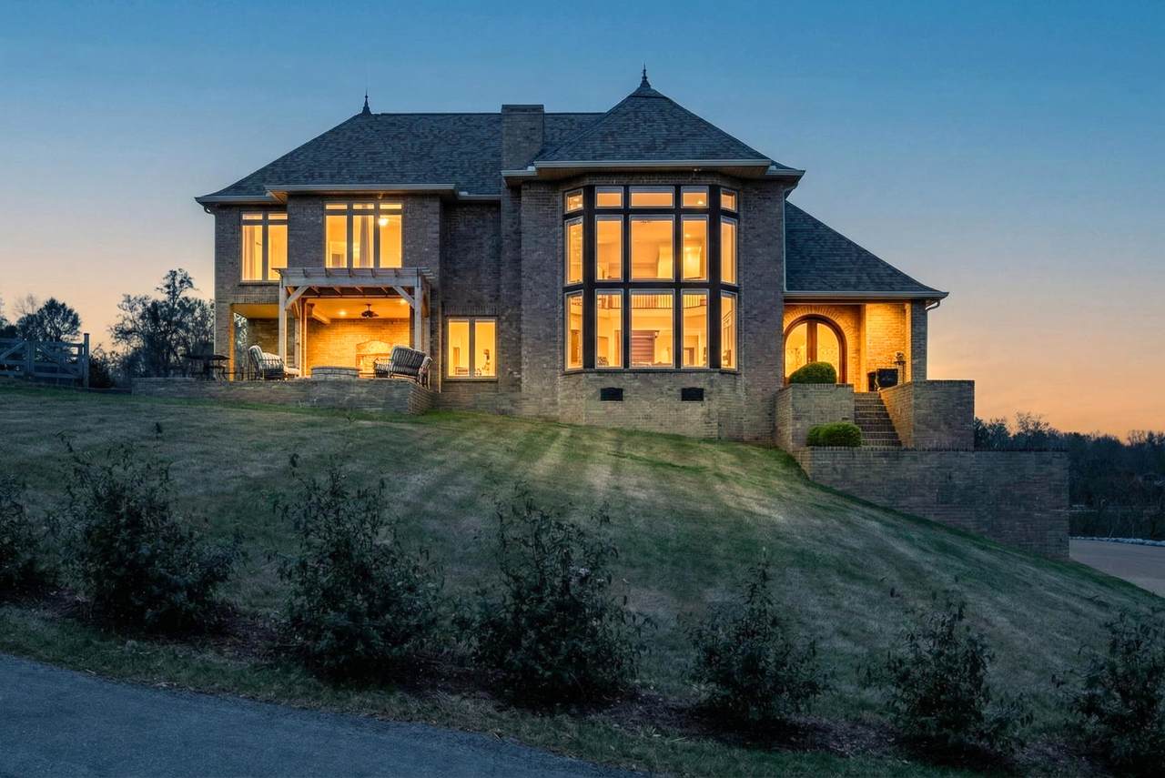 501 River Trace Dr - Photo 1