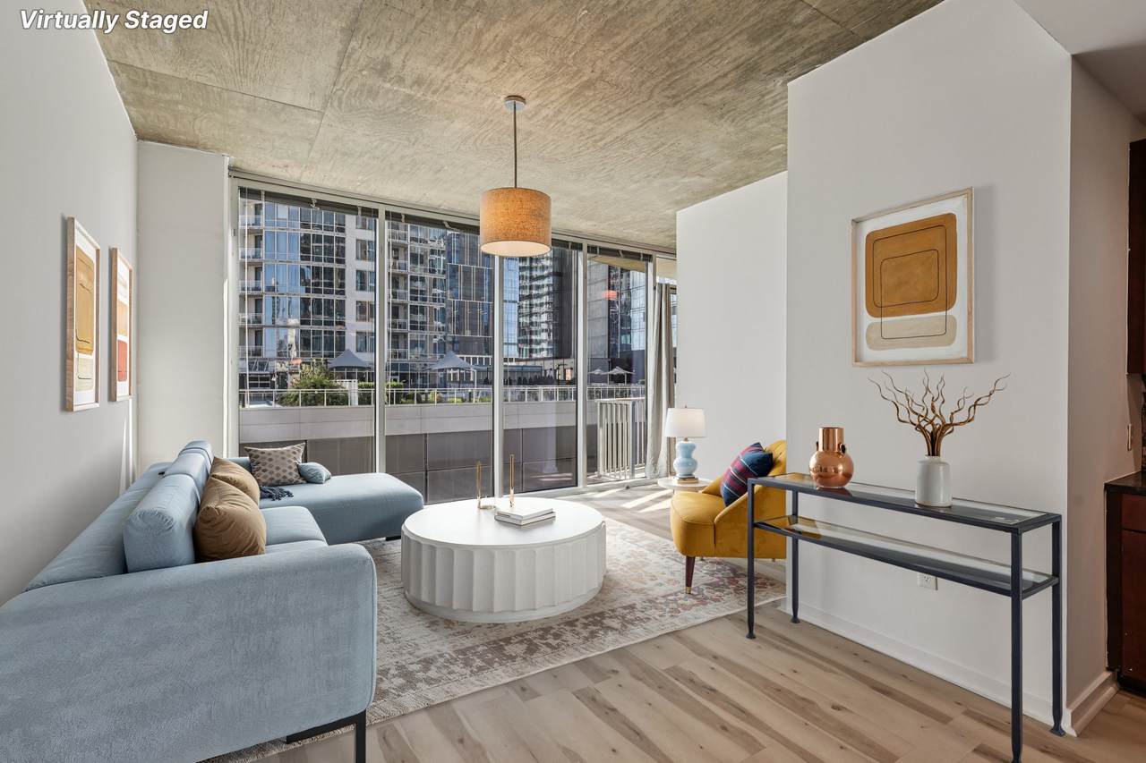 301 Demonbreun St - Photo 1