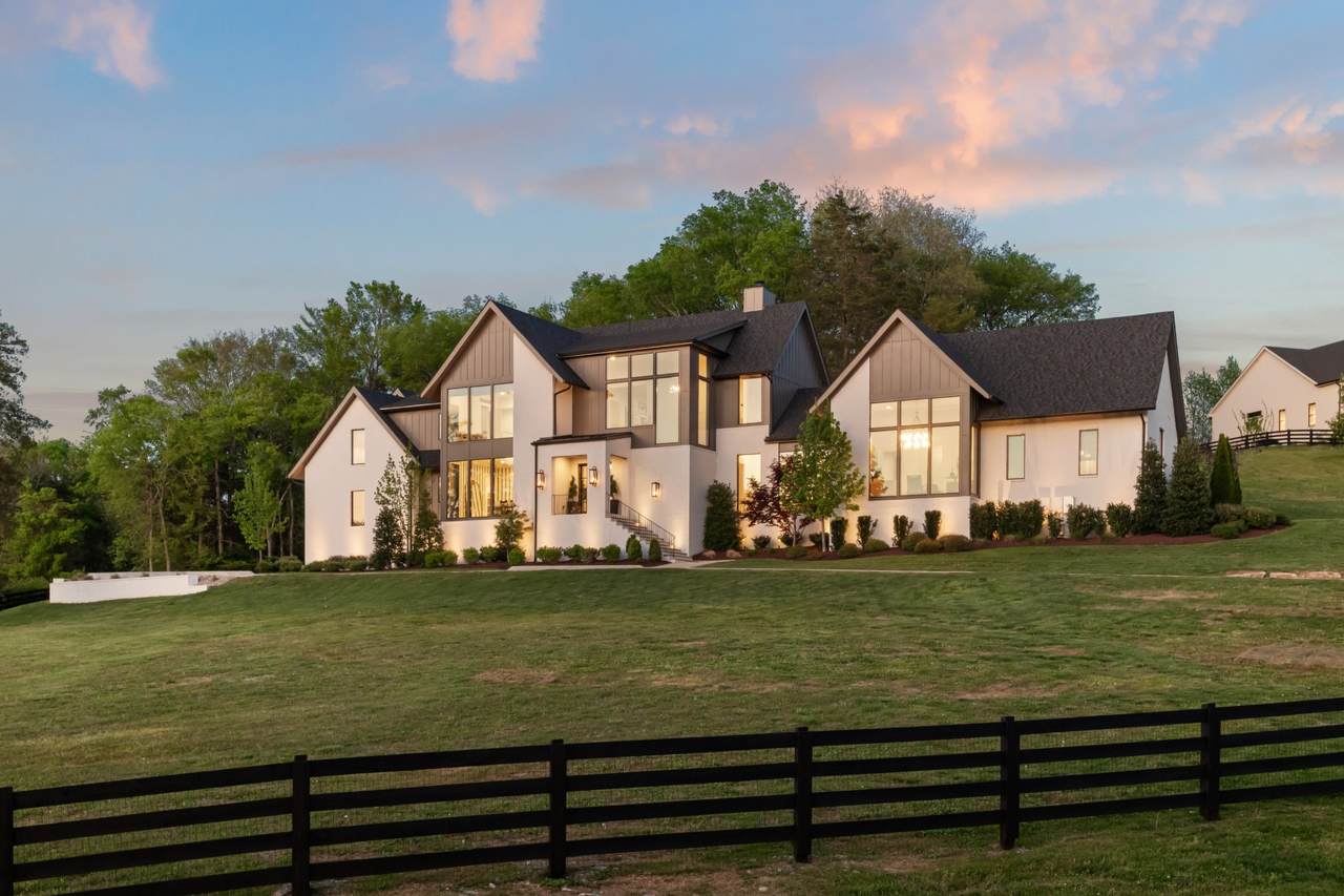 https://bt-photos.global.ssl.fastly.net/nashville/1280_boomver_2_RTC3169393-1.jpg